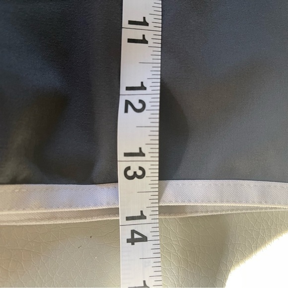 Nike Dri-Fit Gray Golf Skort size medium EUC back pocket air venting - Picture 12 of 14